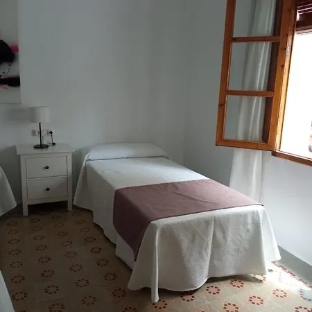 Casa de Férias Encantadora Casa Con Terraza A Un Minuto De La Playa